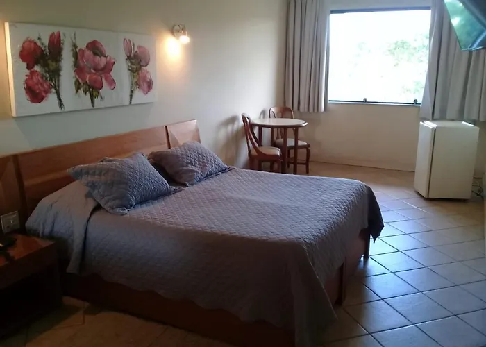 Hotel Dominguez Master