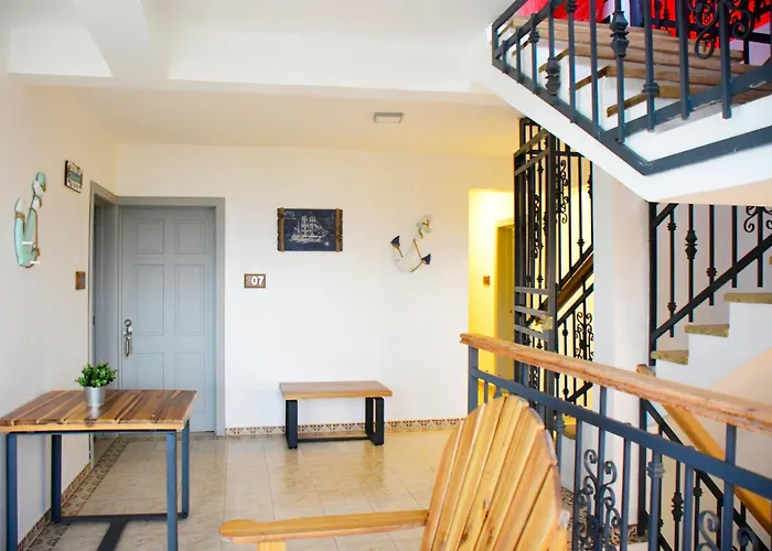 Hostal Marina Samana