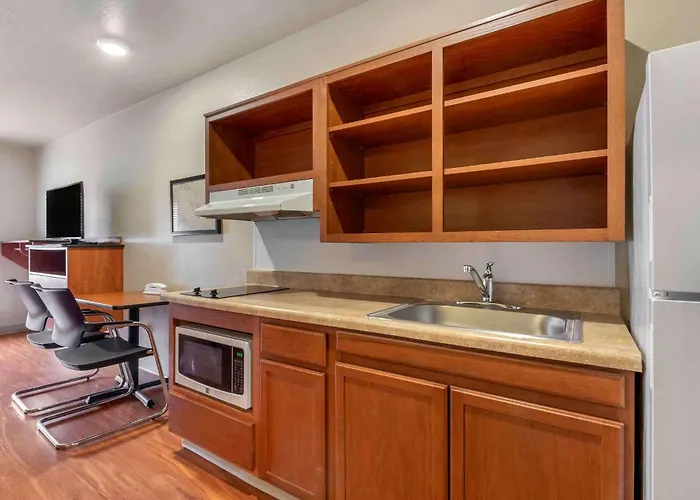 Extended Stay America Select Suites - Lake Worth