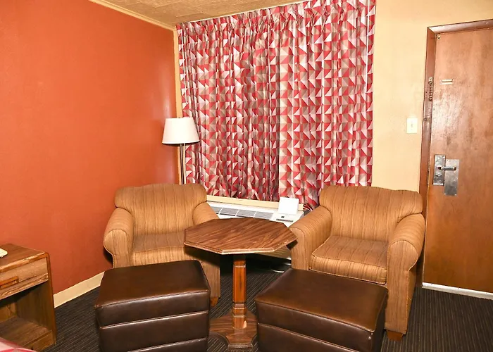 Fortune Inn & Suites Newport