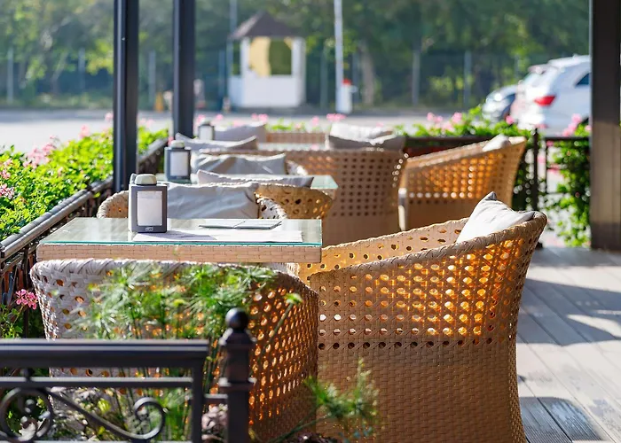 Sonata Hotel & Restaurant "Готель Соната"