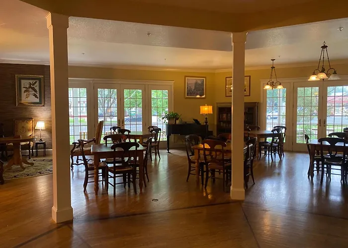 The Currier Inn