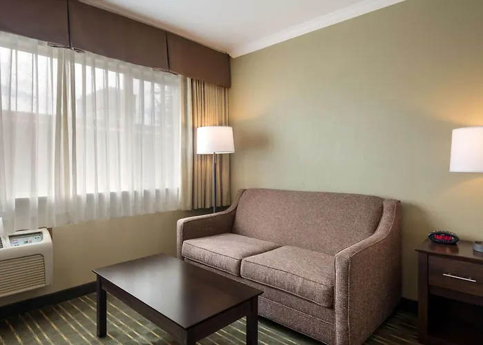 Best Western Holiday Hotel