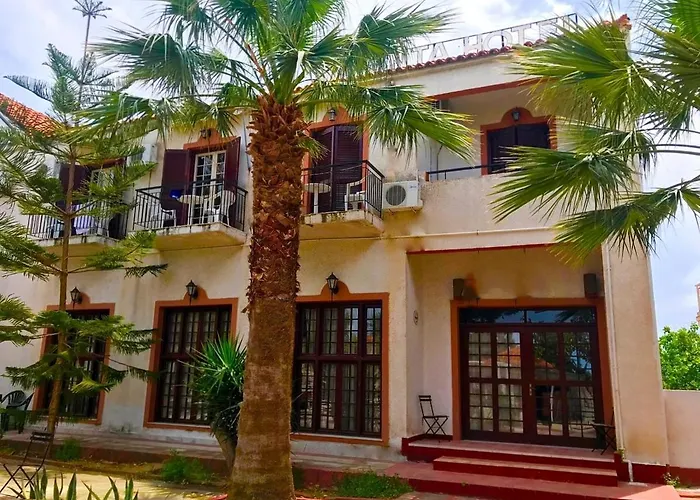 Miranta Hotel - Apartments & Studios