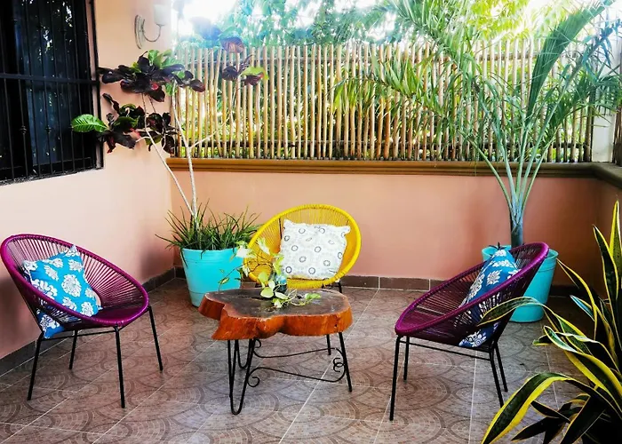 El Roble Hotel