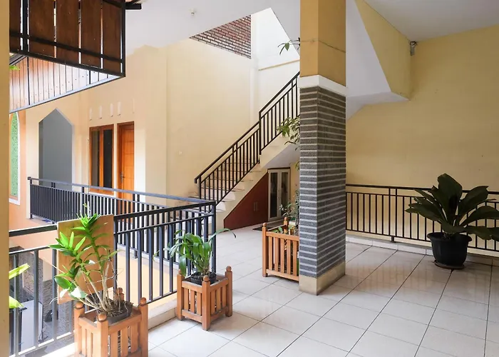Urbanview Syariah Wisma Wongso Borobudur