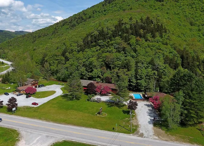 Cedarbrook Deluxe Two Bedroom Suite With Outdoor Heated Pool 10506