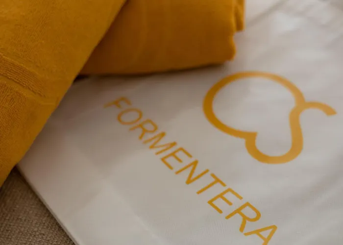 Apartamentos Es Caló