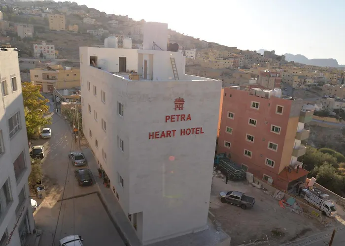 Petra Heart Hotel