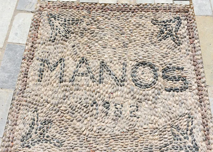 Manos Pension