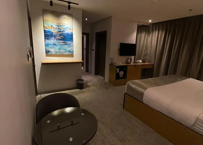 Yaz Hotel
