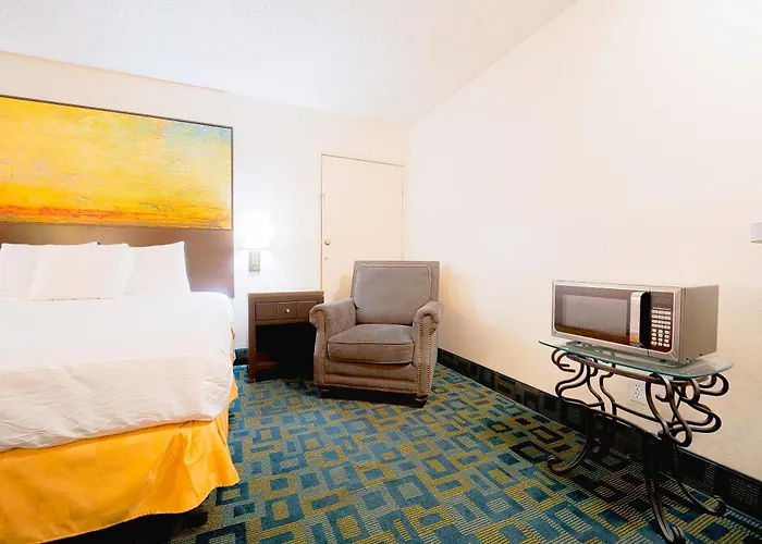 Royal Plaza Inn