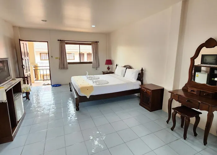 Panupong Hotel