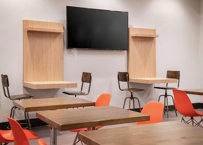 Home2 Suites By Hilton Denver Downtown Convention Center