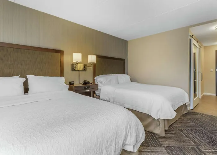 Hampton Inn Green Bay Downtown