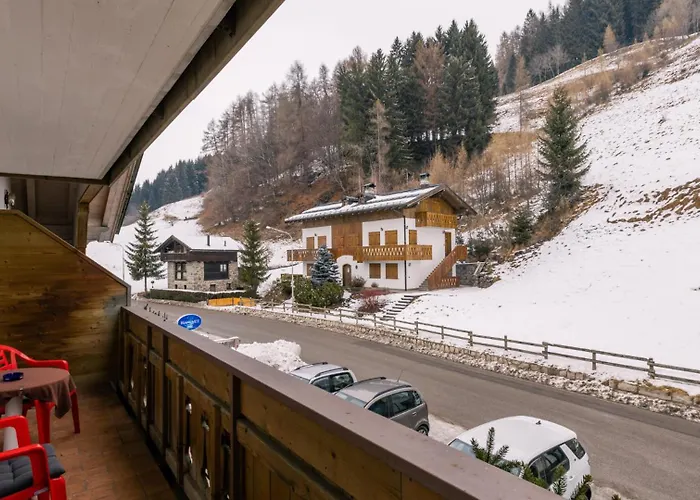 HOTEL DOLOMITI di De Martin D Oscar