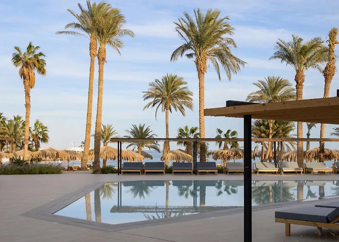 Serry Beach Resort