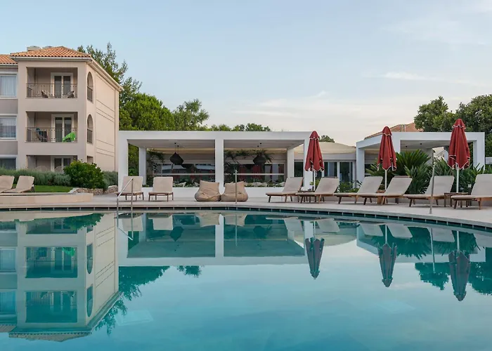 Bitzaro Grande Hotel & Suites Kalamaki 