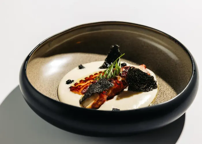 Dam Boutique Hotel & Restaurant