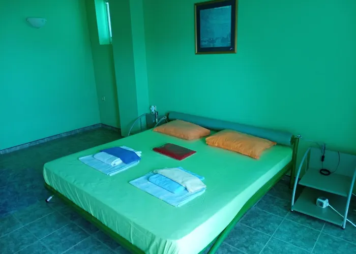 The Colourful Mansion Hotel