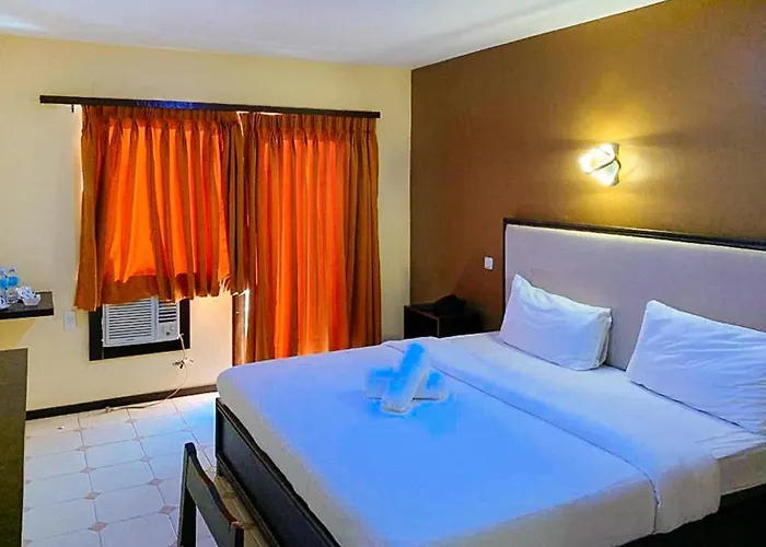 RedDoorz at Carlton Martin Hotel Masbate City