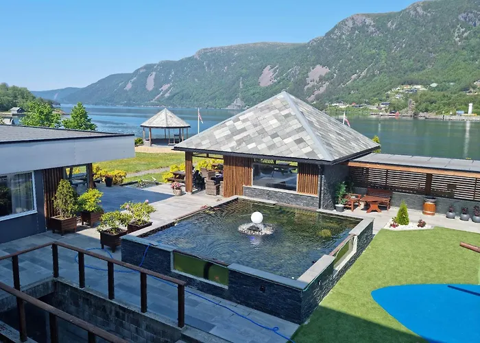 Bremanger Fjord Hotell