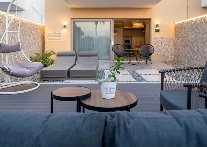 Golden Star Relax Hotel - Adults Only 16 Plus