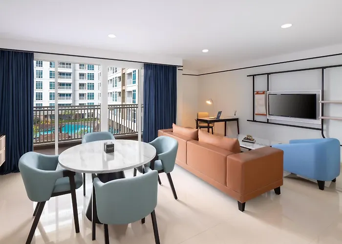 The Reiz Suites, Artotel Curated