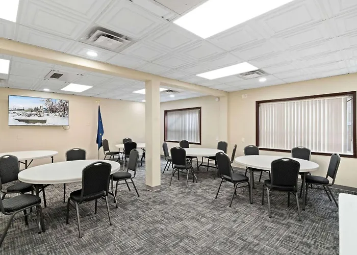 Clarion Hotel & Suites Fairbanks Near Ft Wainwright