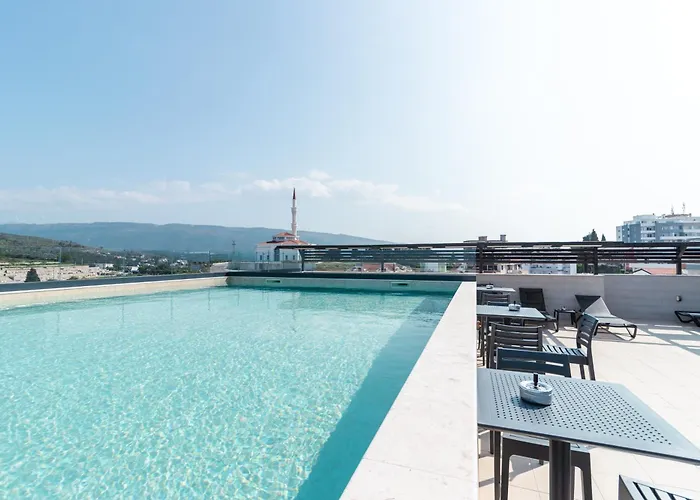 Hotel Ulliri & Spa-Kasmi