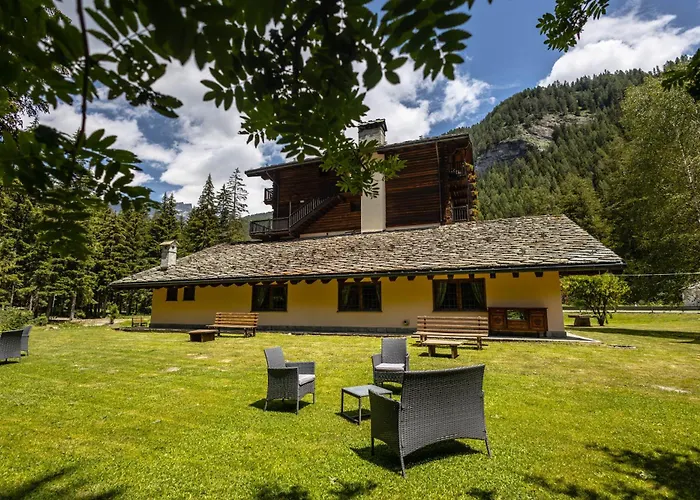 Alpine Forest Hotel