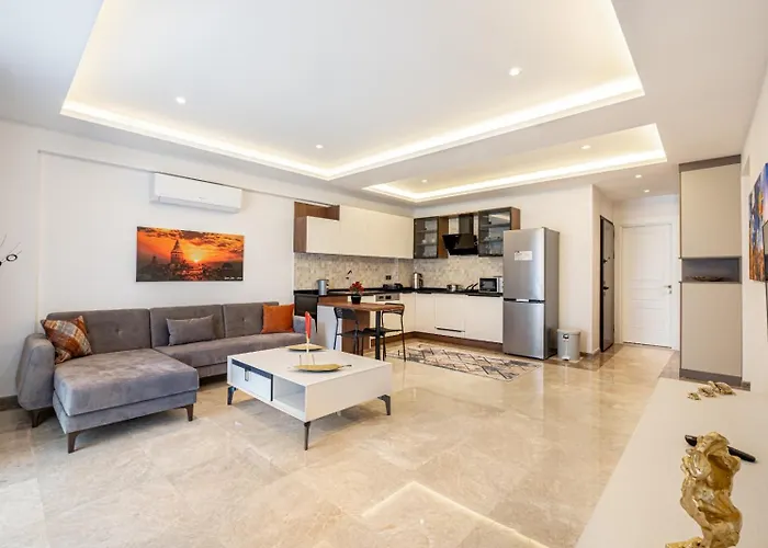 Belek Deluxe Suit