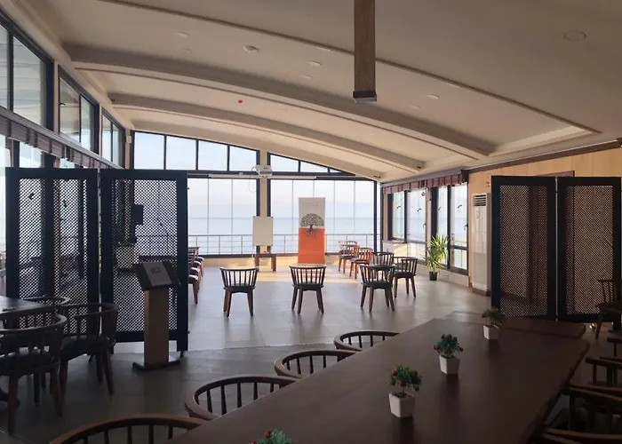 Blue Pier Hotel