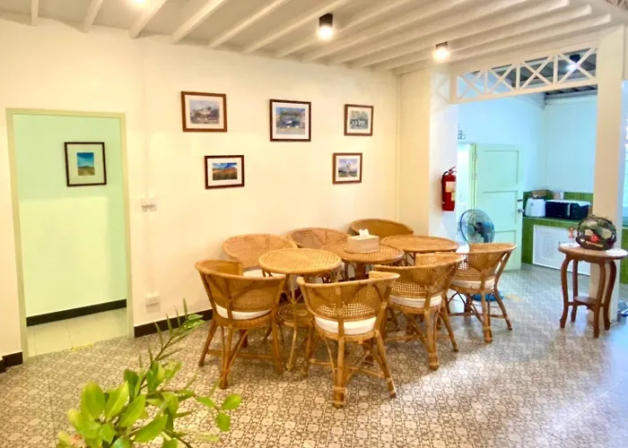 Zane Balcony House Ranong Hotel เซน บัลโคนี่ เฮ้าส์ ระนอง