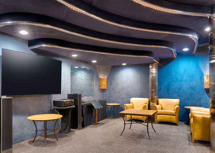 Atrium Hotel Orange County