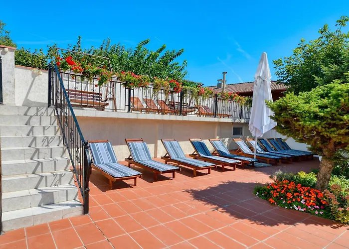 Alekta Hotel - Free Parking