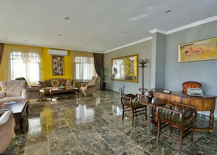 Hotel Bon Garden City