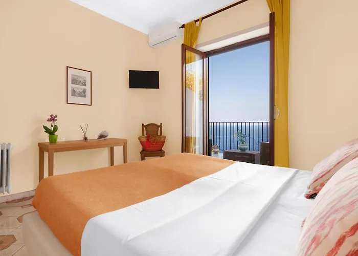 Hotel Desiree