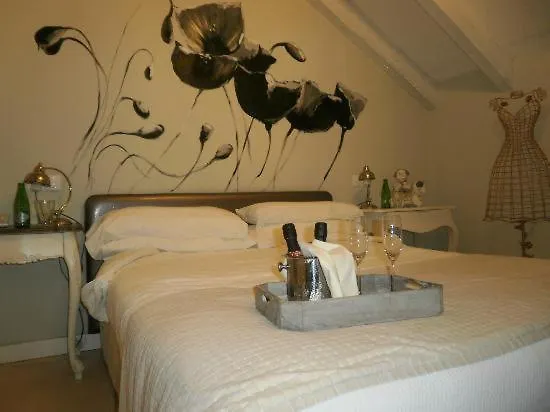Hotel El Jardin De Eugenia