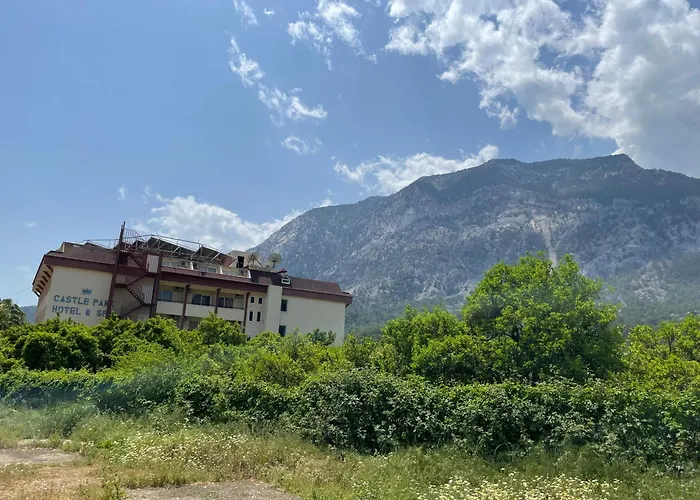 Castle Park Hotel