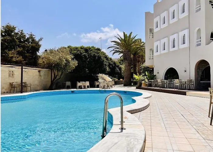 Karteros Hotel
