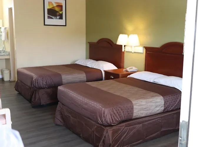 Woodstream Inn