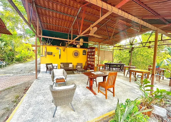 Hotel Tres Banderas