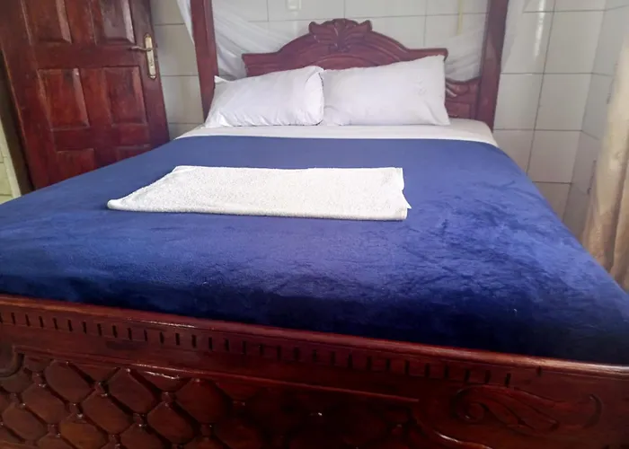 Oasis Hotel&Guest House. Voi
