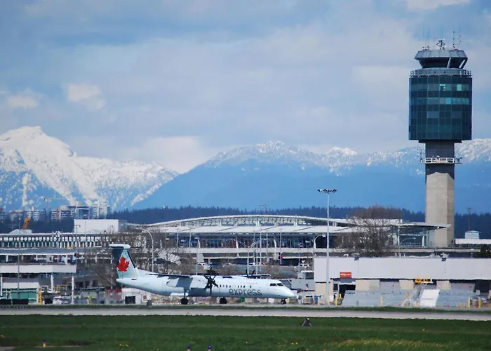 Holiday Inn Vancouver Airport Richmond By Ihg