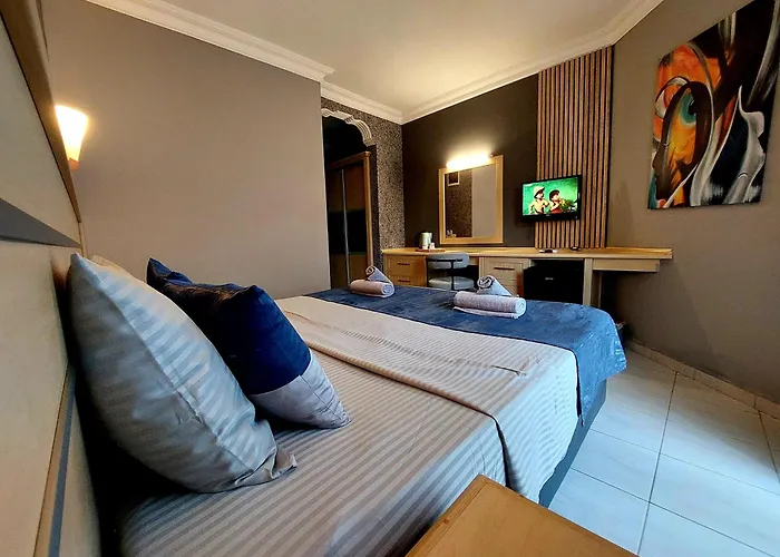 Summer Rose Hotel