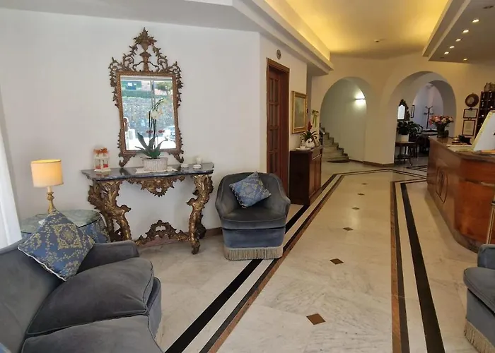 Hotel Dora