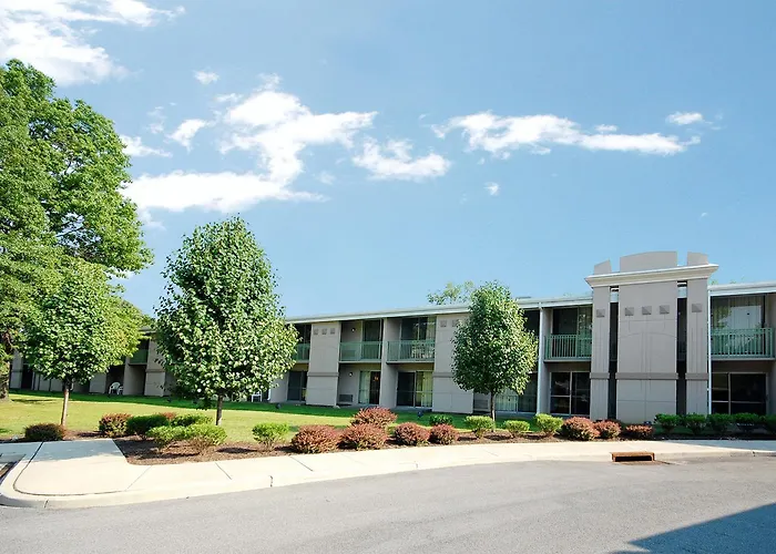 Howard Johnson By Wyndham Newburgh