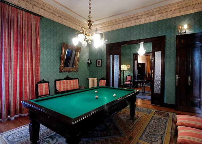 Palacio Arias