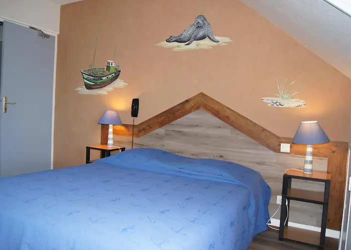 Aux Trois Jean
